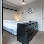 Two-bedroom In West Apartment *