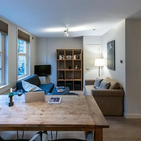 Two-bedroom In West Appartement *