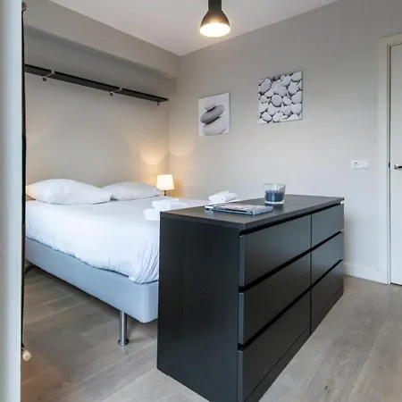 Two-bedroom In West Apartmán *