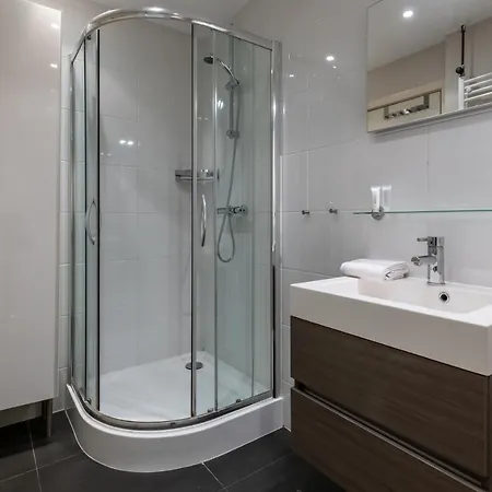 Two-bedroom In West Apartmán