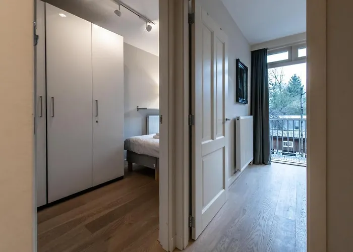 아파트 Two-bedroom In West